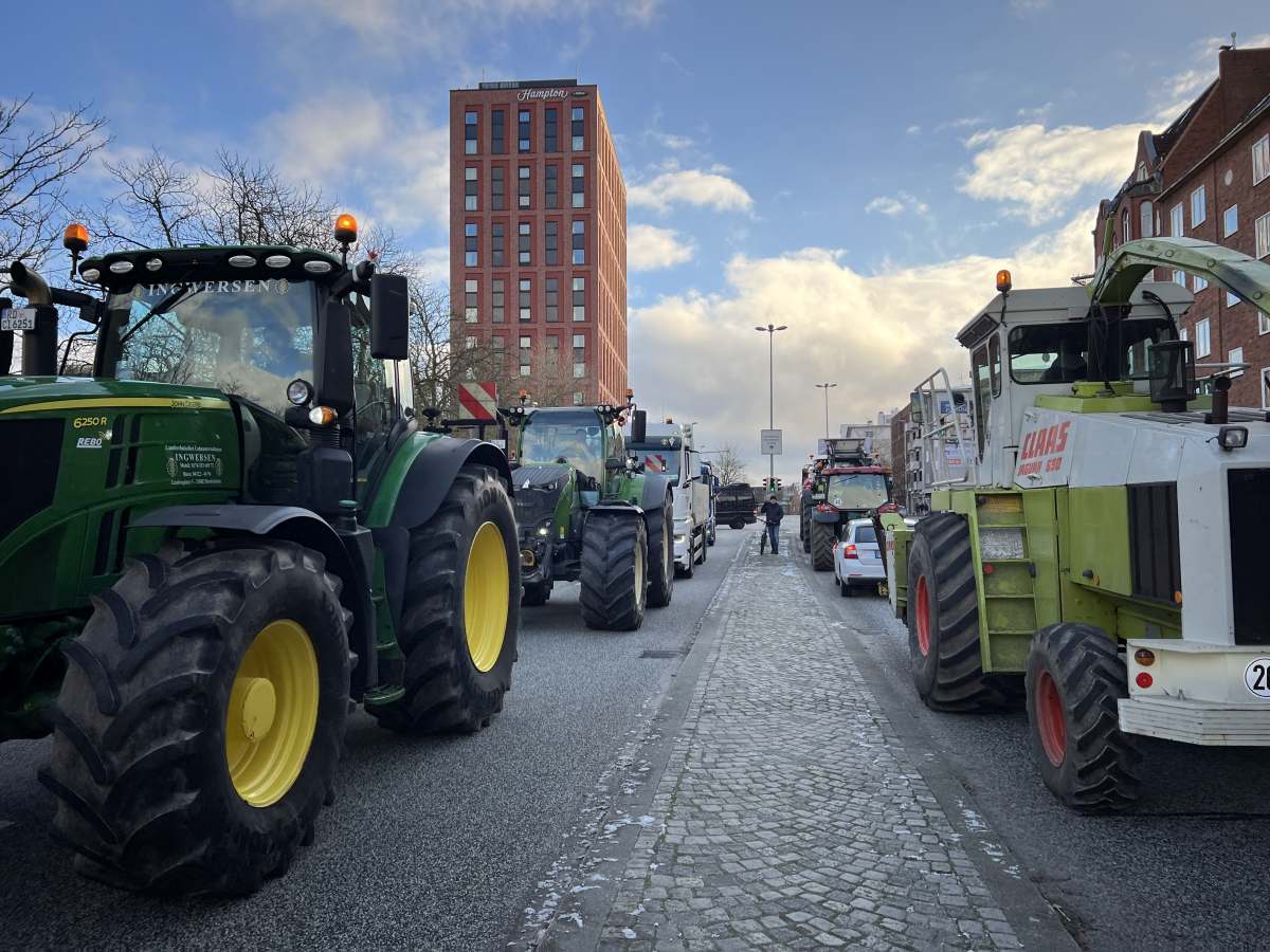 Bauernprotest Trecker-Konvoi Kiel 8.1.2024